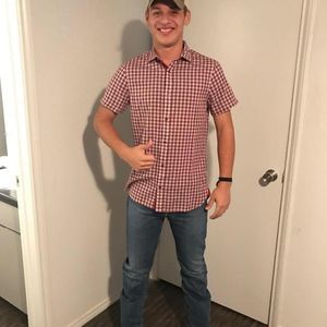 Meet your Posher, Luis fernando